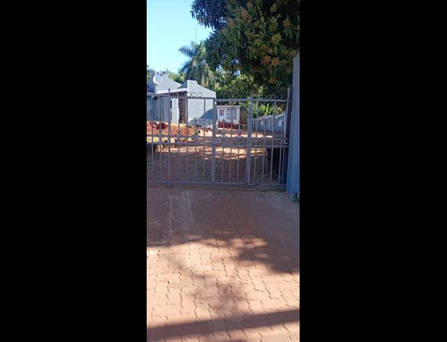 4 BEDROOM HOUSE FOR SALE IN SIBASA